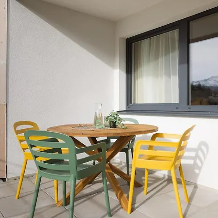Apart Momente Grins Exterior photo